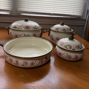 Normandy Enamelware 7 Pc Cookware Set Pink Lily Floral Vintage 70s